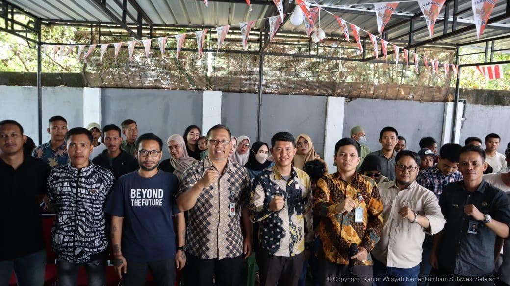 Tingkatkan Kesadaran Hukum Klien Pemasyarakatan, Kanwil Kemenkum Sulsel Berikan Penyuluhan Hukum di Bapas Makassar