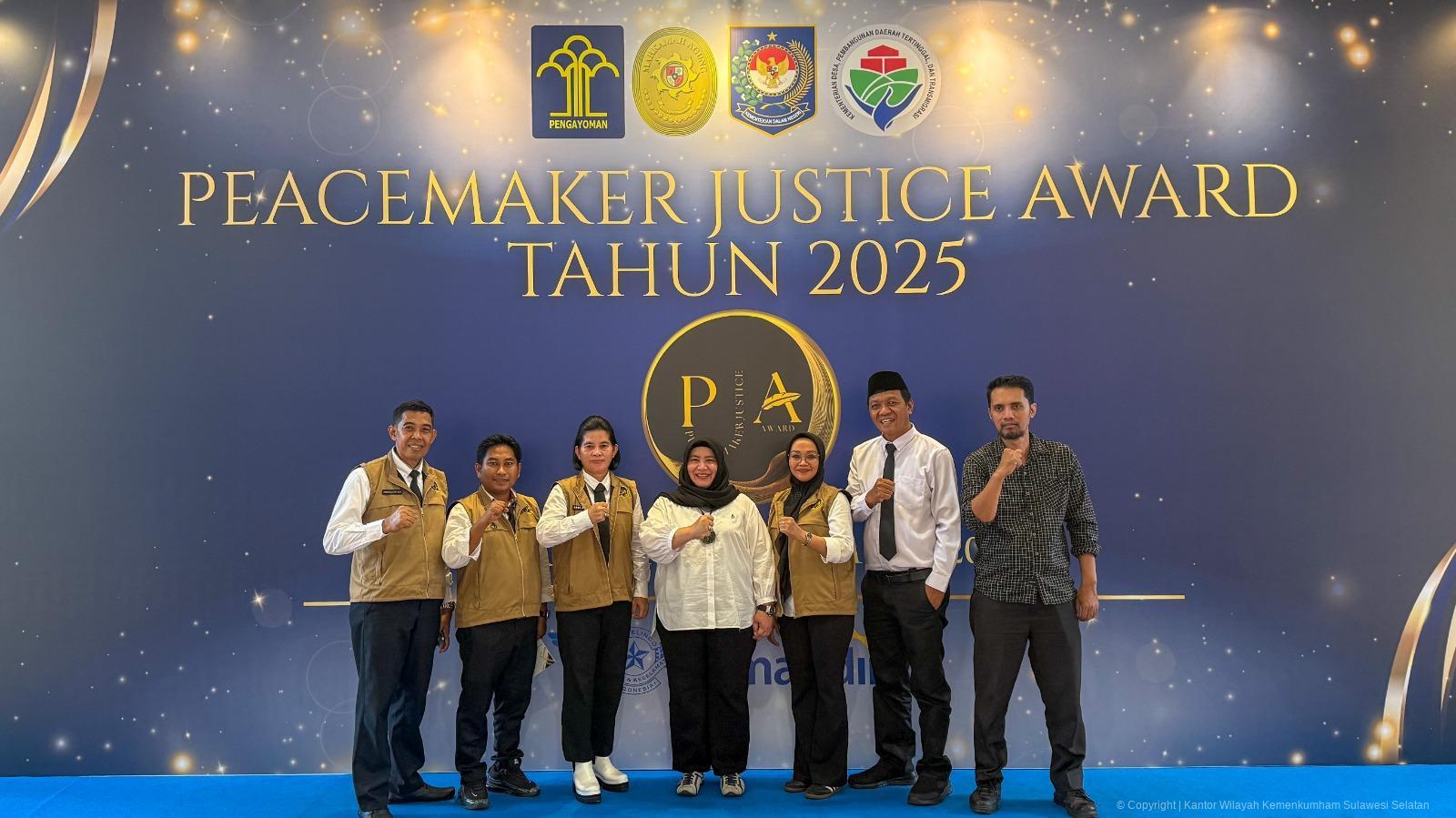 Desa sebagai Garda Perdamaian: Lima Kepala Desa Sulsel Tunjukkan Praktik Penyelesaian Sengketa Nonlitigasi di Ajang PJA 2025