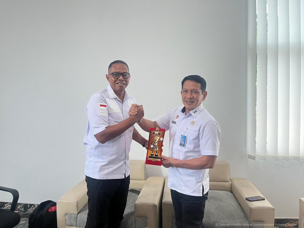 Kanwil Kemenkum Sulsel dan Papua Bahas Penguatan Strategi Advertorial Media Online