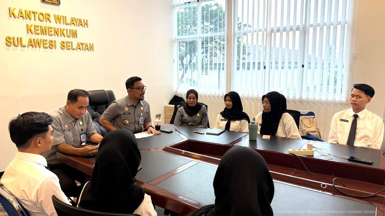 Kabag TUM Kanwil Kemenkum Sulsel Bekali Peserta Magang Pemahaman Organisasi dan Aturan Kerja
