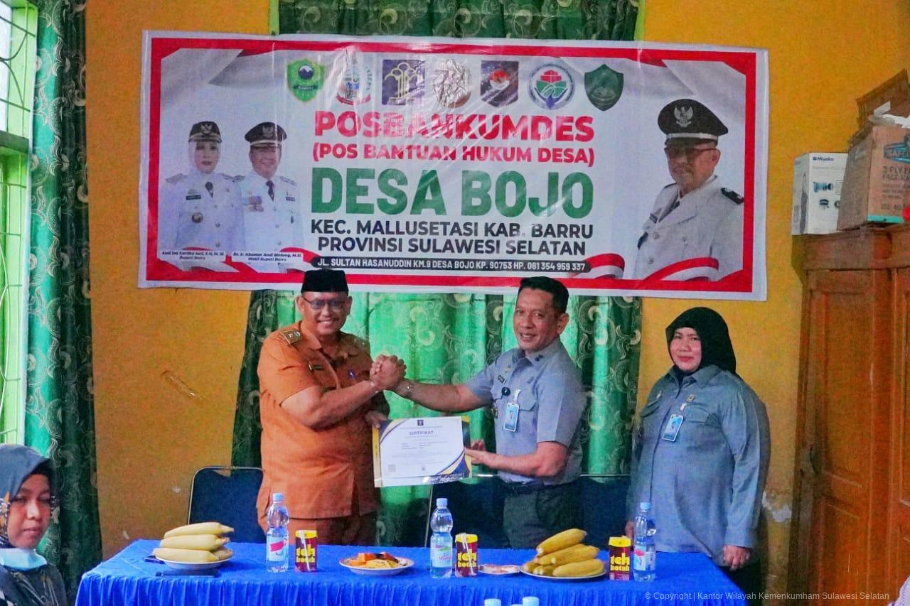 Kakanwil Kemenkum Sulsel Lakukan Pendampingan Proses Penyelesaian Sengketa di Posbankum Desa Bojo
