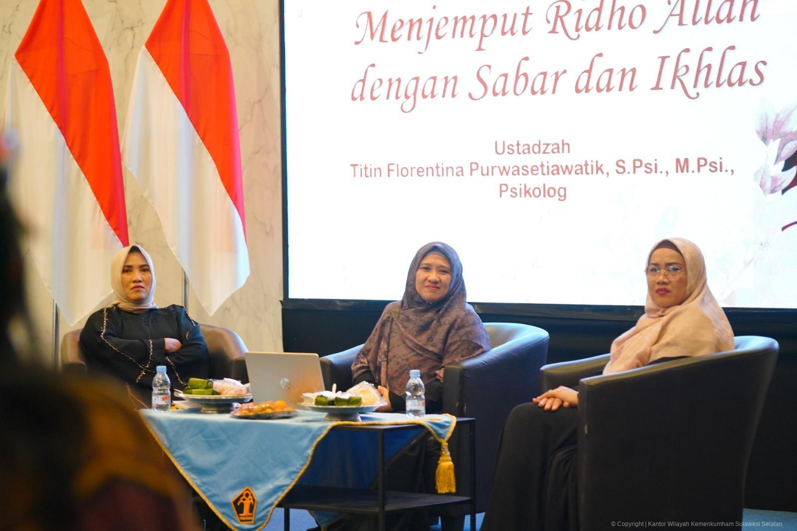 Ceramah Agama DWP Kanwil Kemenkum Sulsel Dorong Anggota Kelola Emosi dengan Sabar dan Ikhlas