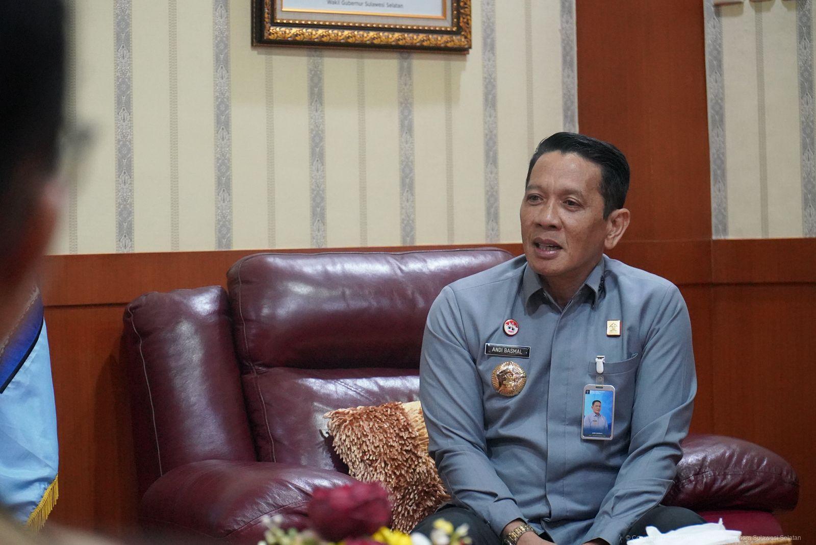 Kakanwil Kemenkum Sulsel Dorong Peran Aktif Paralegal di Posbankum