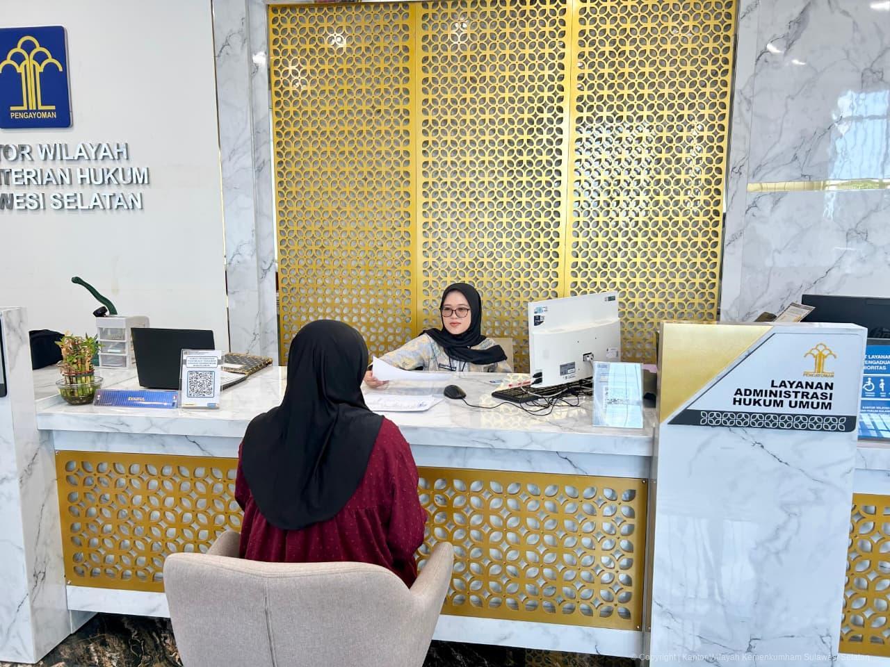 Layanan Prima di Bulan Ramadhan, Kanwil Kemenkum Sulsel Fasilitasi Pemohon Legalisasi dan Apostille