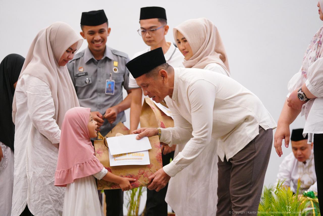 Kanwil Kemenkum Sulsel Gelar Buka Puasa Bersama dan Santunan Anak Yatim