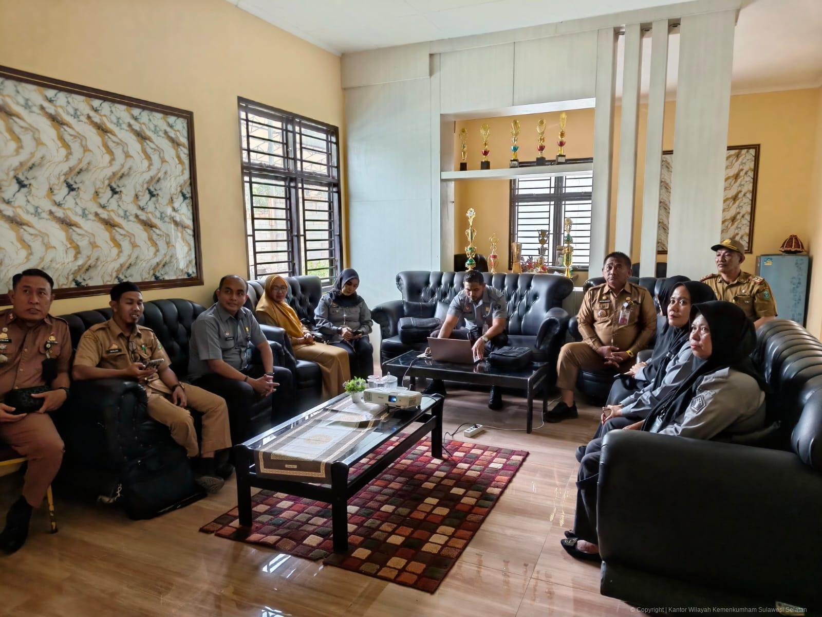 Kemenkum Sulsel Harmonisasi Raperda Takalar, Pastikan Dana Desa Tersalur Tepat Sasaran