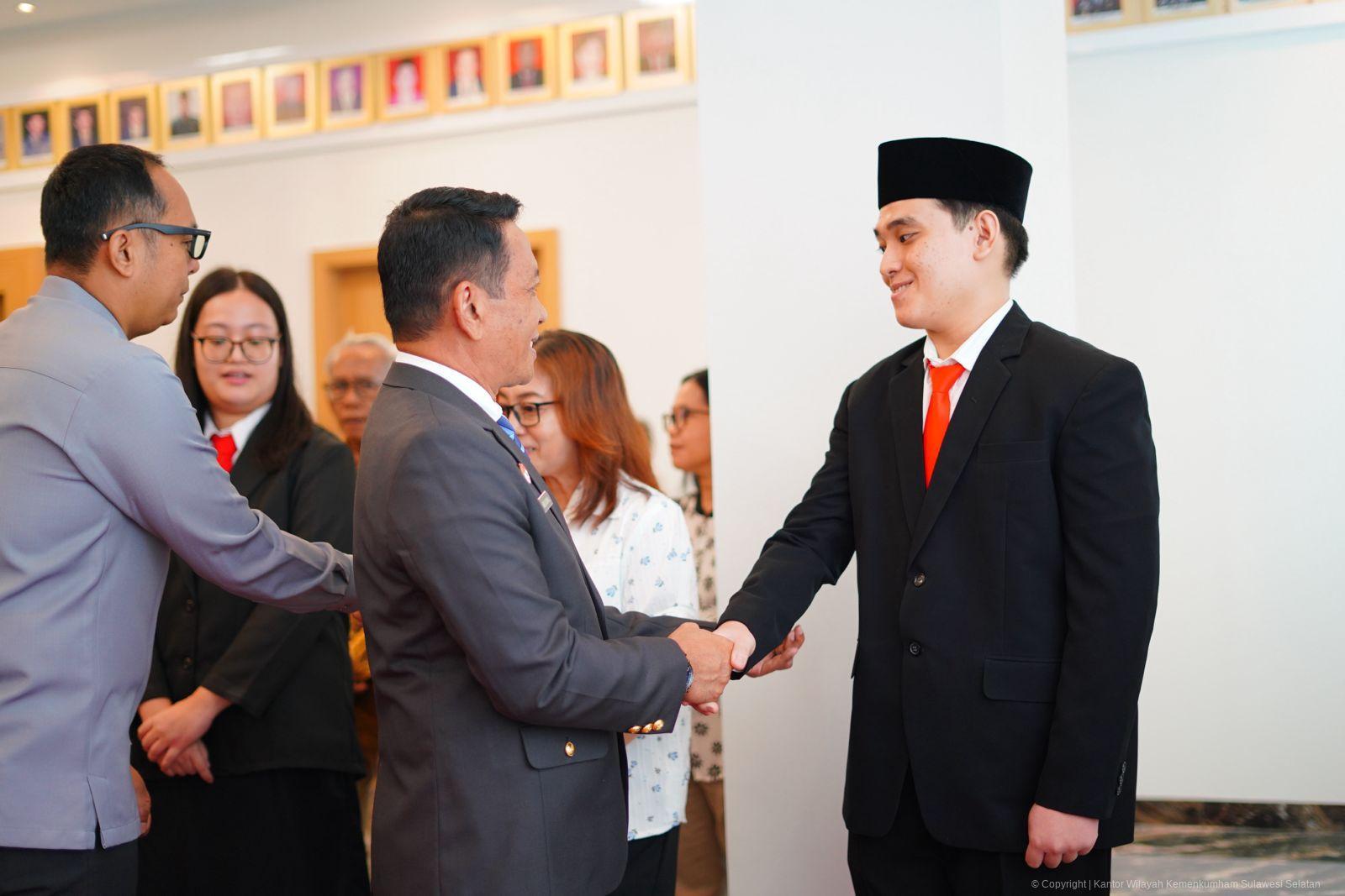 WNI Baru Resmi Diambil Sumpah, Kemenkum Sulsel Tegaskan Hak dan Kewajiban Warga Negara