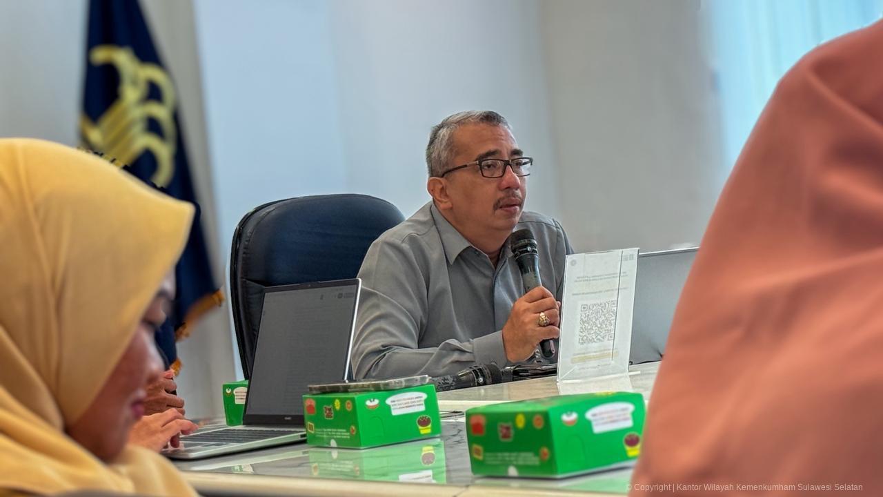 Kanwil Kemenkum Sulsel Dorong Optimalisasi Laman Peraturan.go.id dan Aplikasi Pembentukan Peraturan
