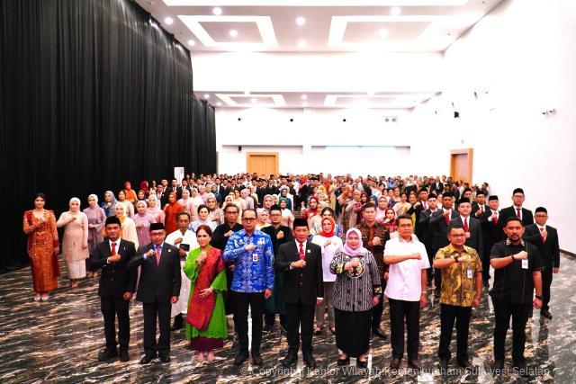 125 Notaris Baru Resmi Dilantik Kakanwil Kemenkum Sulsel1