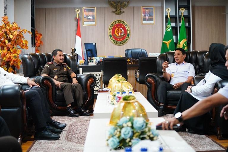 Bertemu Kajati Kakanwil Kemenkum Sulsel Bahas Ini 4
