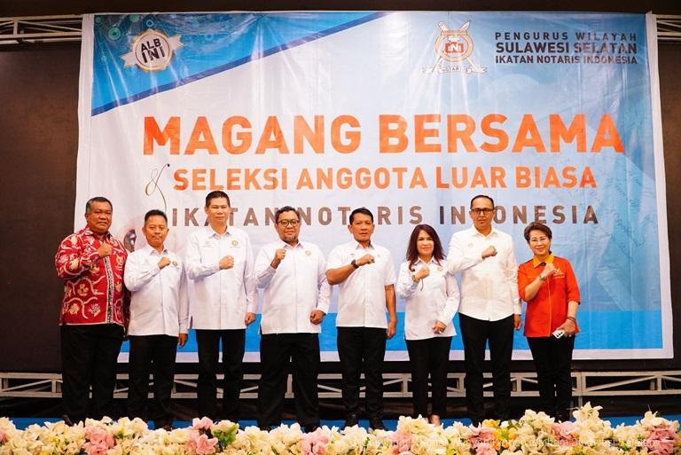 Buka Seleksi ALB INI Sulsel Kakanwil Kemenkum Sulsel Tekankan Peningkatan Kompetensi di Era Digitalisasi5