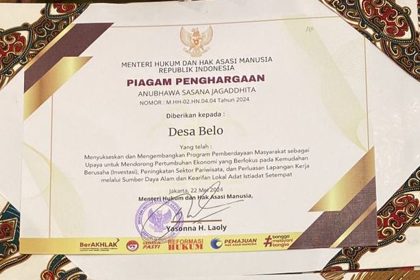 Desa Belo Binaan Kanwil Kemenkumham Sulsel Mendapat Penghargaan Anubhawa Sasana Jagaddhita dari Menkumham