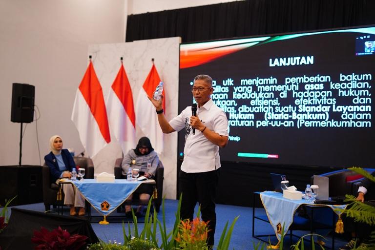 Diskusi Strategi Kebijakan Kadiv P3H Kanwil Kemenkum Sulsel Bahas Urgensi Pembentukan Posbankum DesaKelurahan1