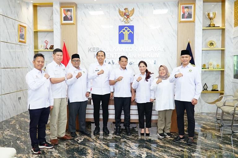 Kakanwil Basmal Bicara Tentang Sinergitas Pengwil INI Sulsel dengan Kanwil Kemenkum Sulsel untuk Pembinaan Notaris1