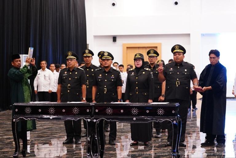 Kakanwil Basmal Lantik 8 Pejabat Non Manajerial Berikan yang Terbaik Untuk Kementerian Hukum2
