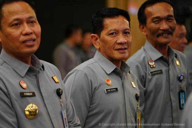 Kakanwil Kemenkum Sulsel Hadiri Pencanagan Pembangunan ZI dan Peluncuran Tranformasi Digital Kemenkum1