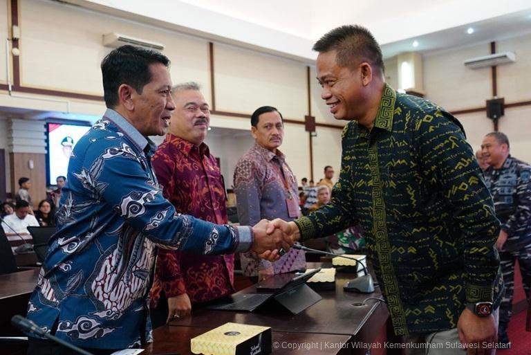 Kakanwil Kemenkum Sulsel Hadiri Rapat Koordinasi dengan PJ. Gubernur Sulsel2