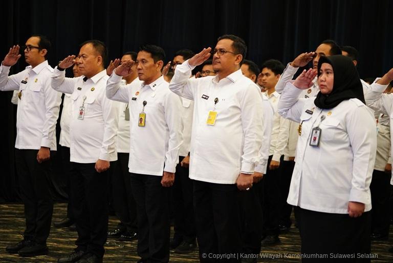 Kakanwil Kemenkum Sulsel ikuti Apel Bersama Awal Tahun 2015 Kemenko Hukum HAM dan Impas1