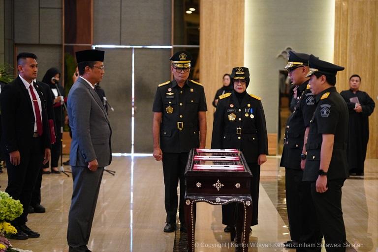 Kakanwil dan Kadivyankum HAM Kanwil Kemenkumham Sulsel Resmi Dilantik Sebagai Pejabat di Kementerian Hukum2