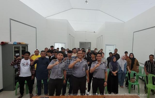 Kanwil Kemenkum Sulsel Bekali Klien Pemasyarakatan Tentang Pembinaan Hukum1