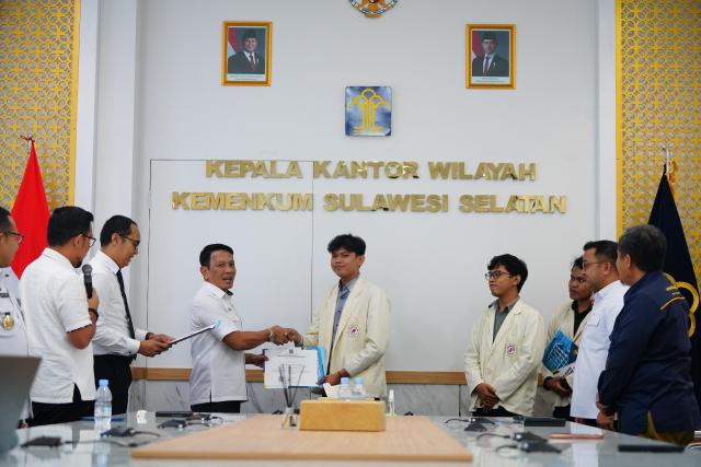 Kanwil Kemenkum Sulsel Berkolaborasi dengan Mahasiswa Universitas DIPA Ciptakan Aplikasi Jelajah KI Sulsel2