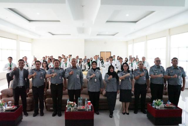 Kanwil Kemenkum Sulsel Ikuti Pelatihan Public Speaking untuk Tingkatkan Pelayanan Publik1