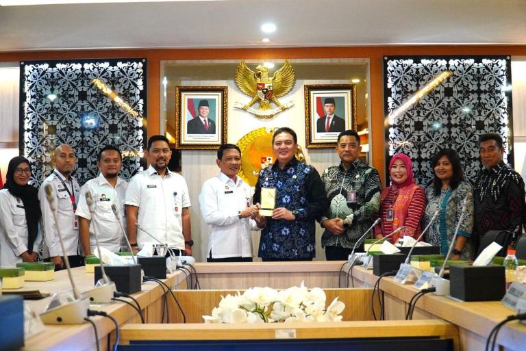 Kanwil Kemenkum Sulsel Serahkan Aset BMN untuk DPD RI Perwakilan Sulsel2