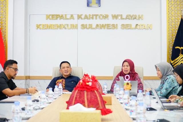 Kanwil Kemenkum Sulsel Terima Hasil Audit Ketaatan BMN Kakanwil Tegaskan Komitmen Tindak Lanjut1