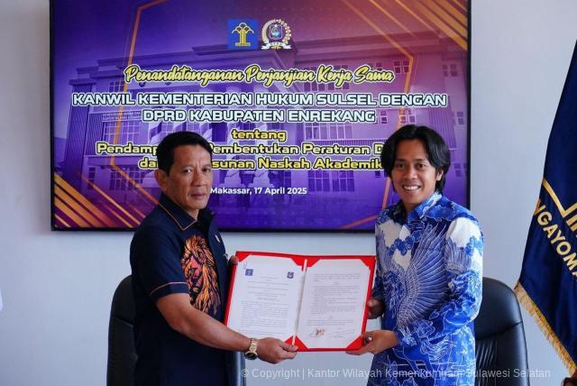 Kanwil Kemenkum Sulsel dan DPRD Enrekang Jalin Kerjasama Wujudkan Peraturan Daerah Berkualitas