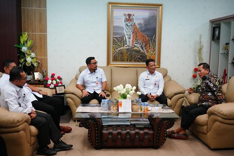 Kanwil Kemenkum Sulsel dan FH Unhas Jajaki Sinergi dalam Bidang Hukum dan Pendidikan