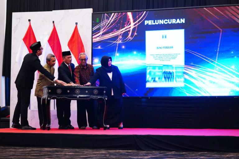 Kemenkum Sulsel Luncurkan Buku Panduan Pemeriksaan Protokol Notaris