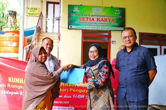 Kemenkumham Sulsel Bagikan Sembako dan Pakaian Bekas Layak Pakai Pada Dua Panti Asuhan