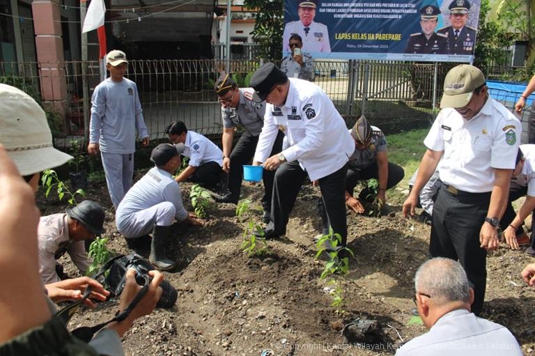 Kepala Divisi Pemasyarakatan Agung Aribawa Apresiasi Lapas Parepare Dalam Mendukung Ketahanan Pangan Nasional2