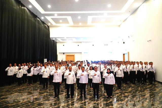 Menimipas Pelayanan Publik Profesional Kunci Kepercayaan Masyarakat1