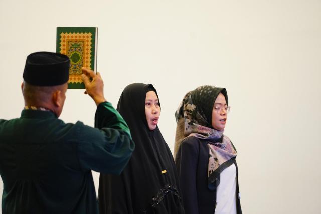 Menjamin Kelangsungan Layanan Kanwil Kemenkum Sulsel Lantik Notaris Pengganti Makassar1