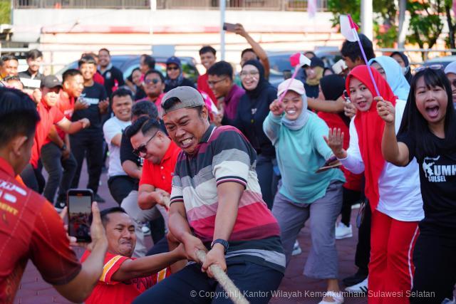 Meriahkan HUT RI dan Hari Pengayoman ke 79 Kanwil Kemenkumham Sulsel Gelar Lomba Olahraga Tradisional1