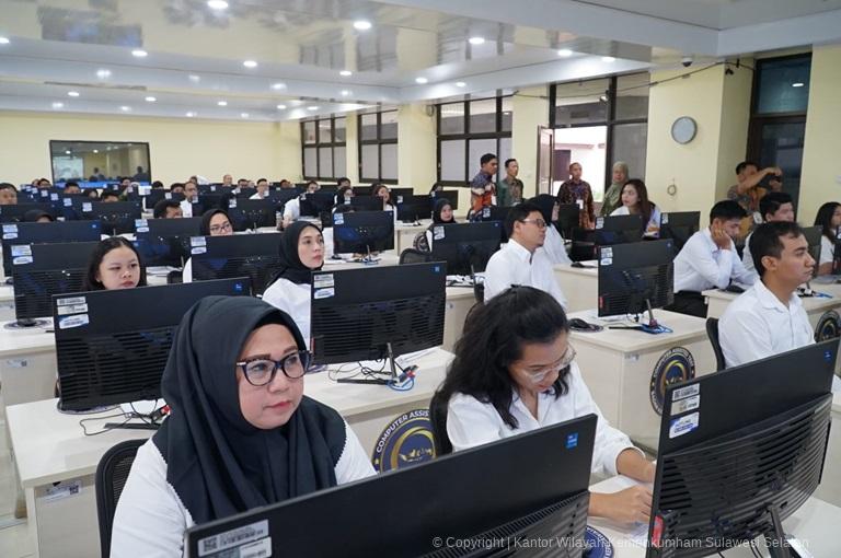 Pantau Pelaksanaan CAT Seleksi Pengangkatan Calon Notaris Ini Sejumlah Arahan Kakanwil Kemenkumham Sulsel1