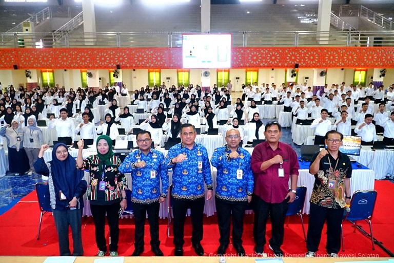 Pantau Pelaksanaan SKB CAT CPNS Kakanwil Kemenkumham Sulsel Semangati Para Peserta