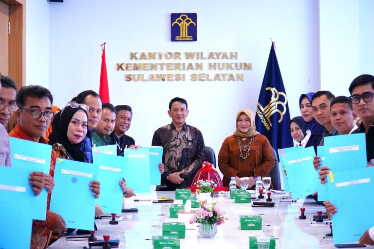 Penandatanganan Adendum Kontrak OBH Kakanwil Andi Basmal Tegaskan Prinsip Akuntabilitas dan Transparansi