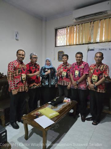 Penyuluh Hukum Kanwil Kemenkum Sulsel Jemput Bola Daftarkan Kepala Desa Di Kabupaten Gowa untuk Peacemaker Justice Award