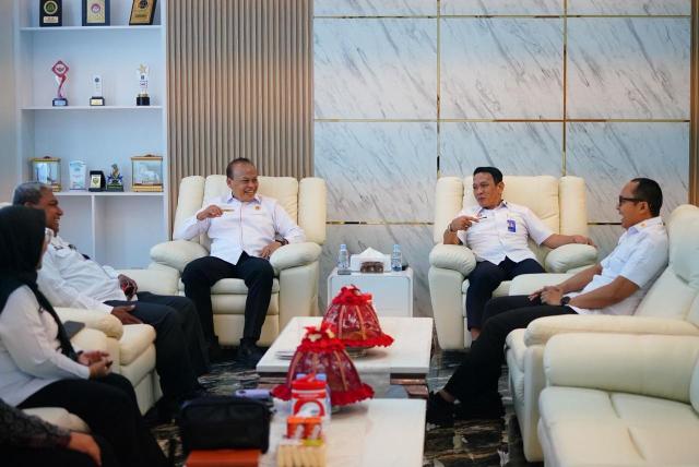 Perkuat Sinergi Kakanwil Kemenkum Sulsel Terima Kunjungan Sekretaris Itjen KemenHAM1