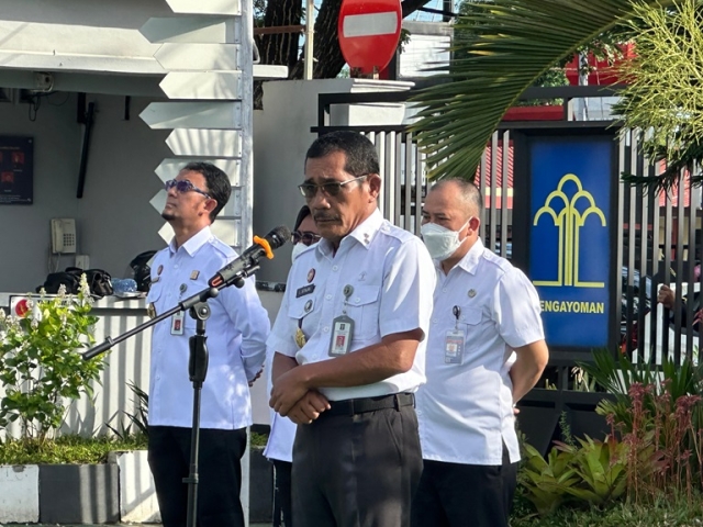 Tingkatkan Disiplin Pegawai Kakanwil Kemenkumham Sulsel Lakukan Pemeriksaan Kehadiran