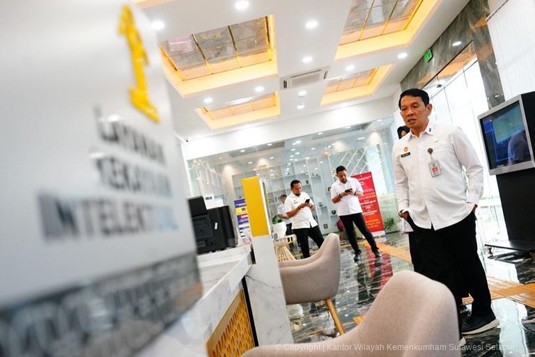 WFH Tiap Jumat Kakanwil Kemenkum Sulsel Pastikan Layanan Publik Tetap Buka